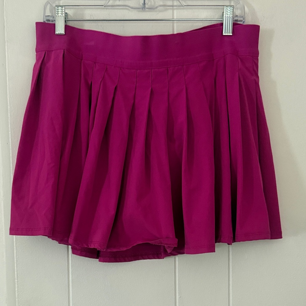 Vibrant Pink Pleated Skirt skort